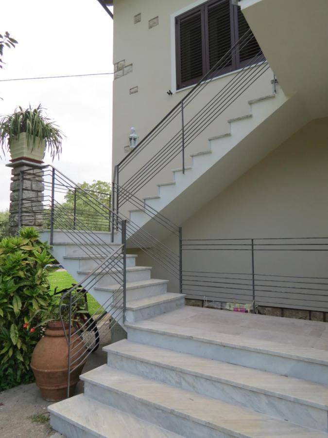 Casa Vacanze “Bouganville” Loc Avane Pisa Vecchiano Exteriér fotografie