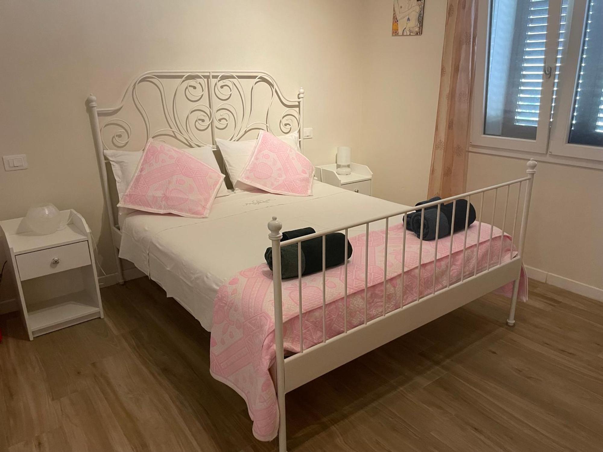 Casa Vacanze “Bouganville” Loc Avane Pisa Vecchiano Exteriér fotografie